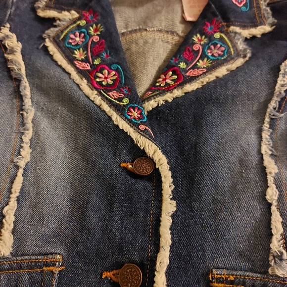 BARBIE GIRLS EMBROIDERED JEAN JACKET BLAZER - Picture 11 of 11